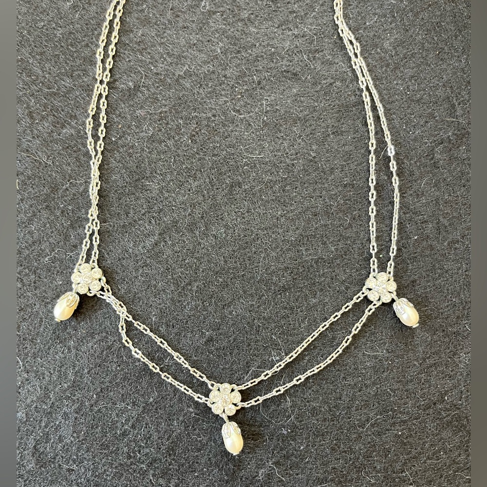 Elegant Silver Floral Necklace, The Perfect Wedding Necklace! - Picture 4 of 11